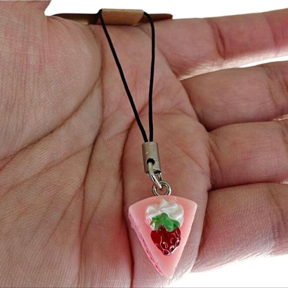 Kawaii Strawberry Cake Charm Keychain - Picture 1 of 2